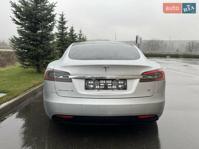 Серый Тесла Модель С, объемом двигателя 0 л и пробегом 207 тыс. км за 13899 $, фото 15 на Automoto.ua