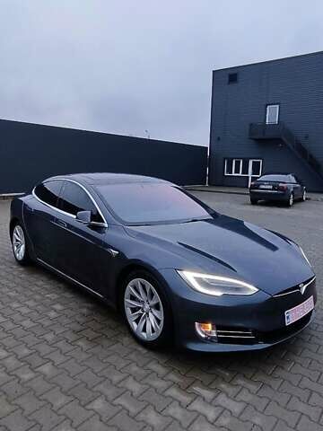 Серый Тесла Модель С, объемом двигателя 0 л и пробегом 226 тыс. км за 14800 $, фото 4 на Automoto.ua