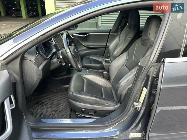 Тесла Модель С 2016 в Киеве на Automoto.ua Серый Тесла Модель С, объемом двигателя 0 л и пробегом 86 тыс. км за 23800 $, фото 18 на Automoto.ua