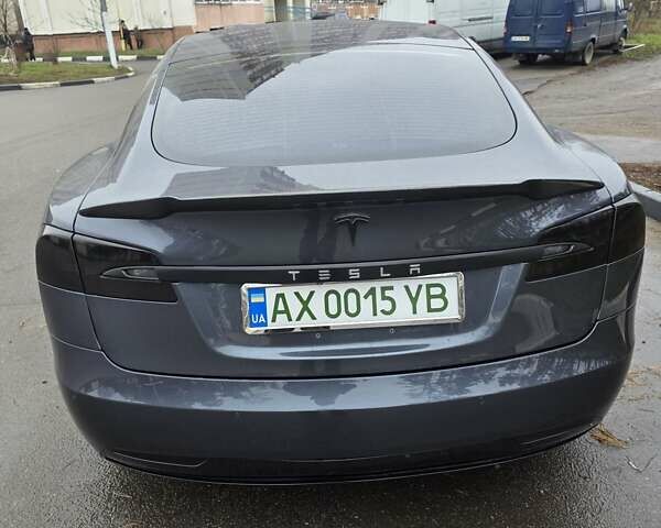 Серый Тесла Модель С, объемом двигателя 0 л и пробегом 192 тыс. км за 16900 $, фото 1 на Automoto.ua