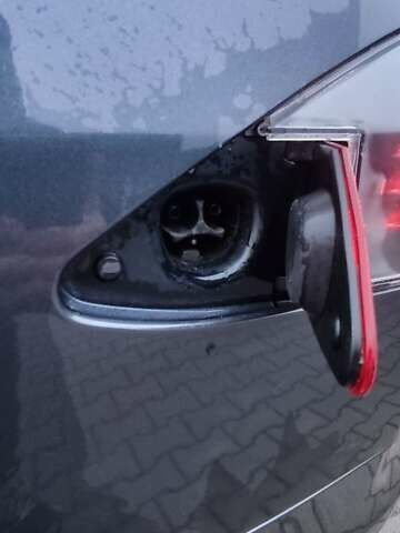 Серый Тесла Модель С, объемом двигателя 0 л и пробегом 226 тыс. км за 14800 $, фото 108 на Automoto.ua