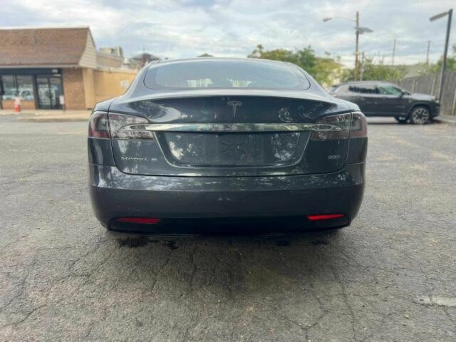 Серый Тесла Модель С, объемом двигателя 0 л и пробегом 73 тыс. км за 10000 $, фото 4 на Automoto.ua