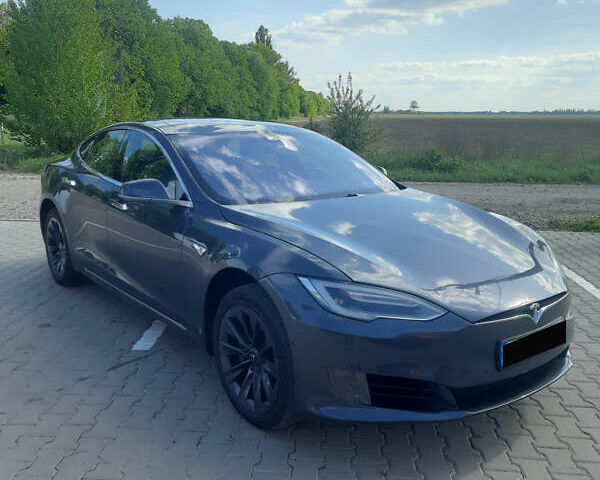 Сірий Тесла Модель С, об'ємом двигуна 0 л та пробігом 171 тис. км за 18100 $, фото 5 на Automoto.ua