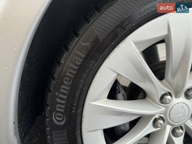 Серый Тесла Модель С, объемом двигателя 0 л и пробегом 207 тыс. км за 13899 $, фото 20 на Automoto.ua