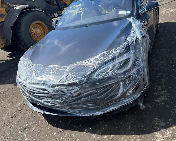 Серый Тесла Модель С, объемом двигателя 0 л и пробегом 165 тыс. км за 15500 $, фото 6 на Automoto.ua