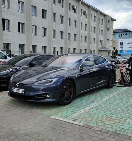 Серый Тесла Модель С, объемом двигателя 0 л и пробегом 170 тыс. км за 18300 $, фото 4 на Automoto.ua