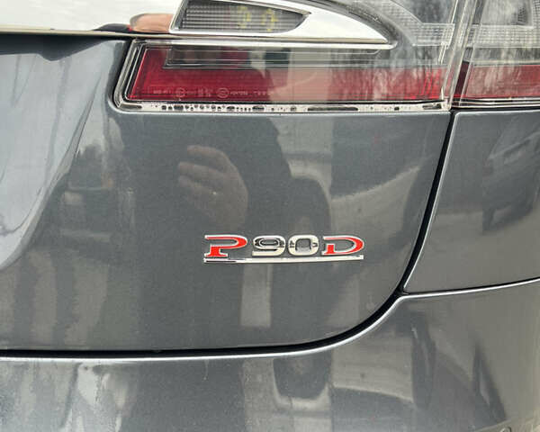 Серый Тесла Модель С, объемом двигателя 0 л и пробегом 231 тыс. км за 14999 $, фото 13 на Automoto.ua