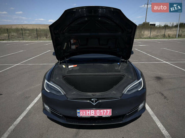 Серый Тесла Модель С, объемом двигателя 0 л и пробегом 199 тыс. км за 13999 $, фото 15 на Automoto.ua