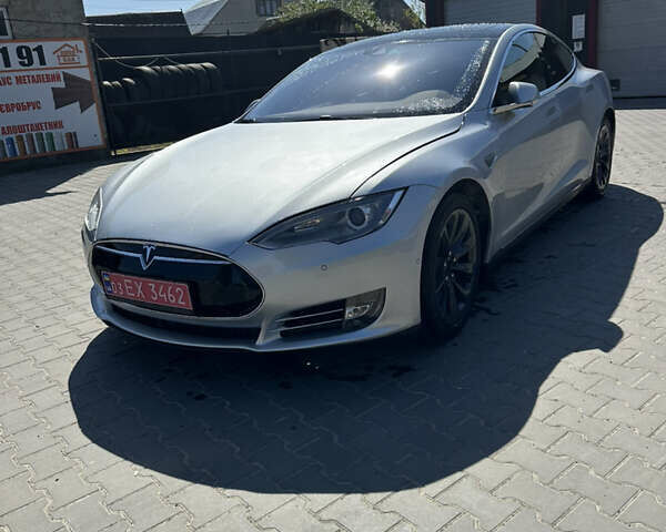 Серый Тесла Модель С, объемом двигателя 0 л и пробегом 190 тыс. км за 14900 $, фото 2 на Automoto.ua