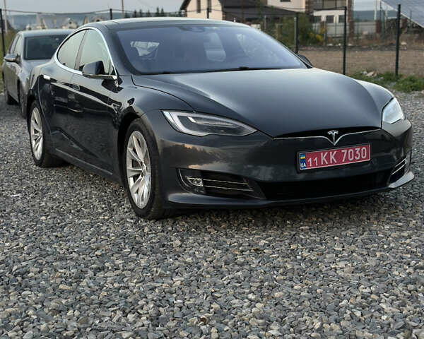 Серый Тесла Модель С, объемом двигателя 0 л и пробегом 168 тыс. км за 16200 $, фото 25 на Automoto.ua