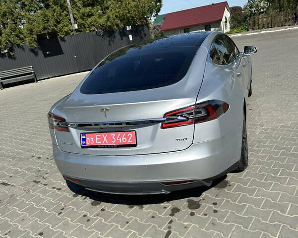 Серый Тесла Модель С, объемом двигателя 0 л и пробегом 190 тыс. км за 14900 $, фото 16 на Automoto.ua