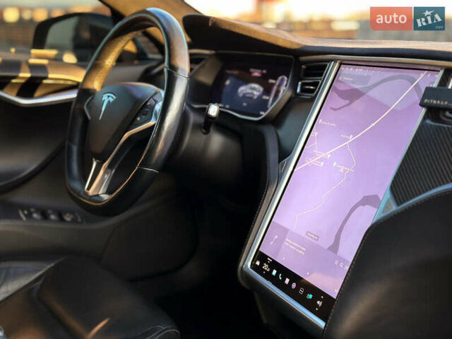 Сірий Тесла Модель С, об'ємом двигуна 0 л та пробігом 102 тис. км за 20750 $, фото 18 на Automoto.ua