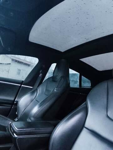 Серый Тесла Модель С, объемом двигателя 0 л и пробегом 226 тыс. км за 14800 $, фото 40 на Automoto.ua