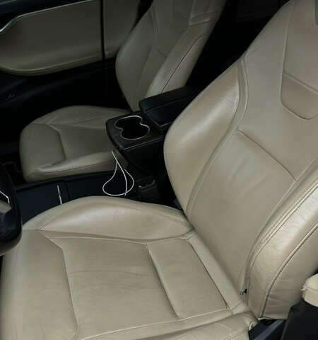 Сірий Тесла Модель С, об'ємом двигуна 0 л та пробігом 156 тис. км за 20000 $, фото 12 на Automoto.ua