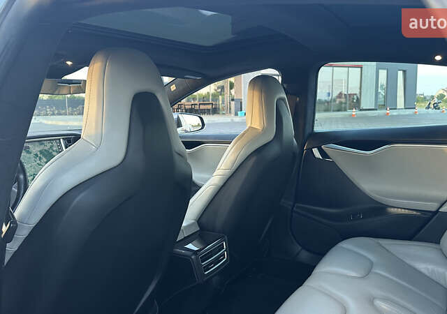 Тесла Модель С 2016 у Львові на Automoto.ua Сірий Тесла Модель С, об'ємом двигуна 0 л та пробігом 132 тис. км за 17300 $, фото 15 на Automoto.ua