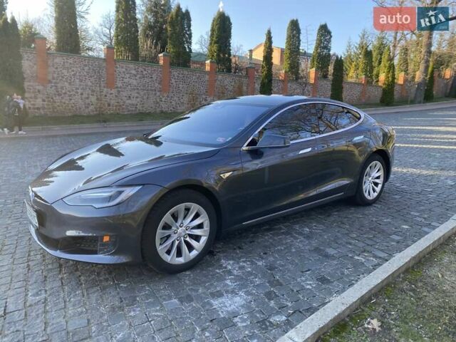 Серый Тесла Модель С, объемом двигателя 0 л и пробегом 177 тыс. км за 15900 $, фото 5 на Automoto.ua