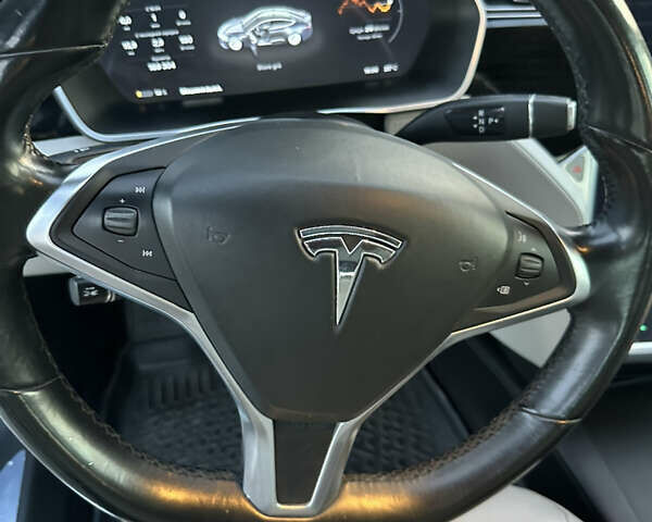 Серый Тесла Модель С, объемом двигателя 0 л и пробегом 168 тыс. км за 16200 $, фото 48 на Automoto.ua