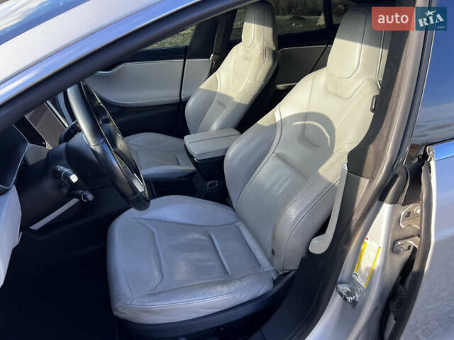 Сірий Тесла Модель С, об'ємом двигуна 0 л та пробігом 165 тис. км за 15750 $, фото 12 на Automoto.ua