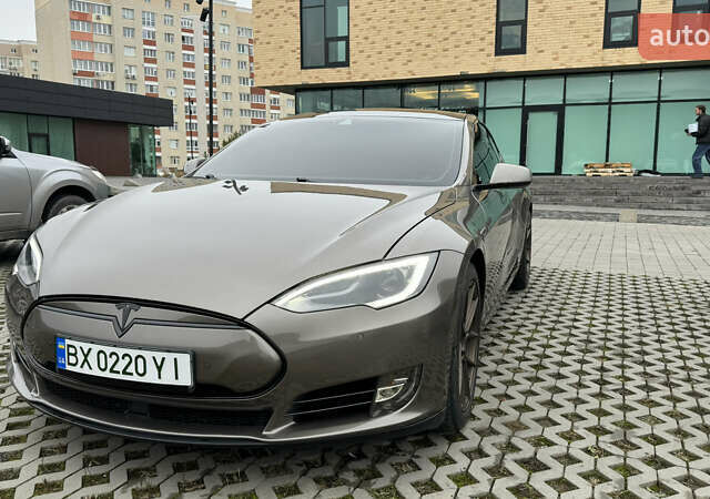 Сірий Тесла Модель С, об'ємом двигуна 0 л та пробігом 156 тис. км за 20000 $, фото 22 на Automoto.ua