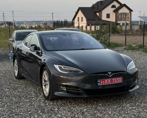 Серый Тесла Модель С, объемом двигателя 0 л и пробегом 168 тыс. км за 16200 $, фото 7 на Automoto.ua