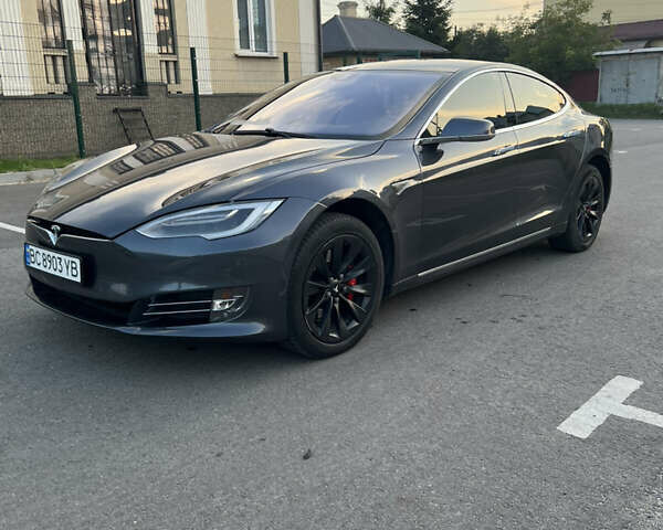 Серый Тесла Модель С, объемом двигателя 0 л и пробегом 231 тыс. км за 14999 $, фото 4 на Automoto.ua