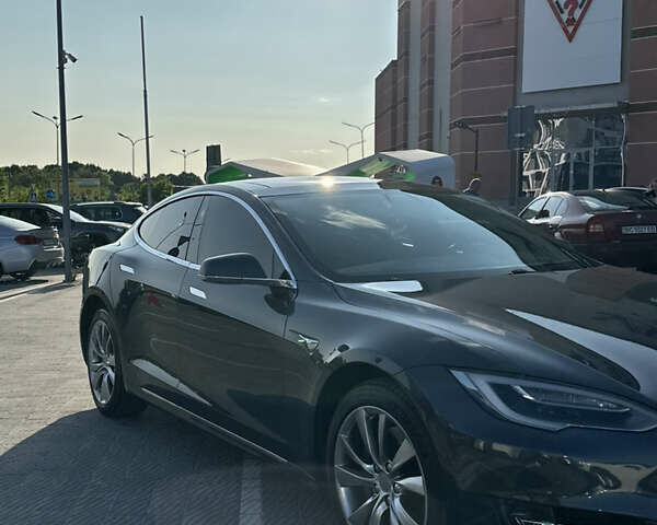 Серый Тесла Модель С, объемом двигателя 0 л и пробегом 98 тыс. км за 26500 $, фото 17 на Automoto.ua