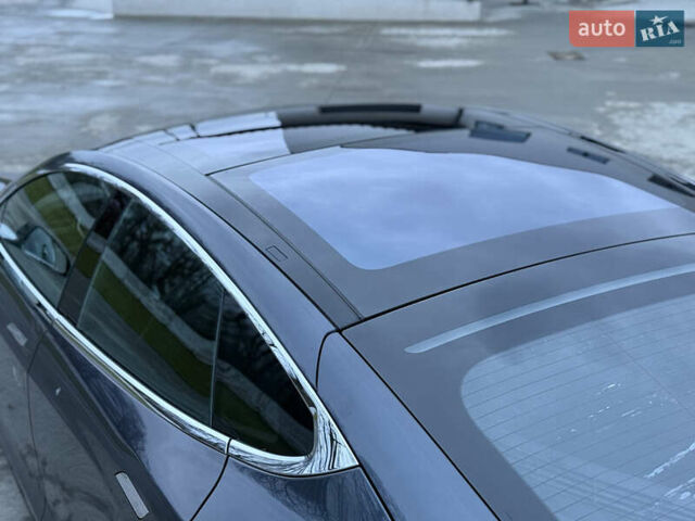 Серый Тесла Модель С, объемом двигателя 0 л и пробегом 300 тыс. км за 14700 $, фото 27 на Automoto.ua