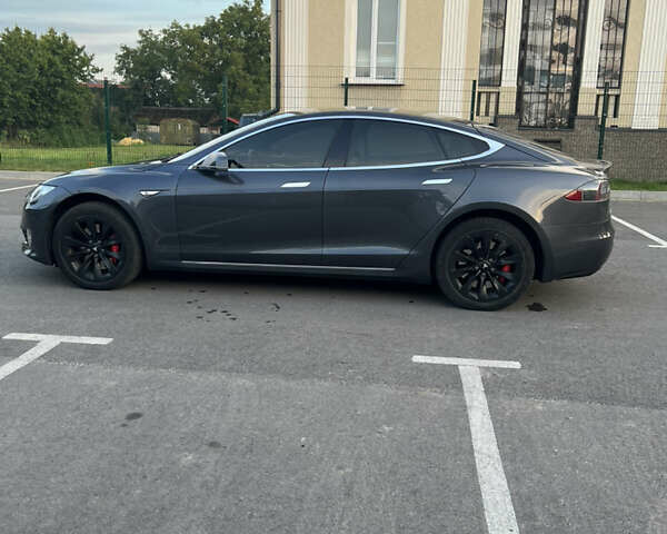 Серый Тесла Модель С, объемом двигателя 0 л и пробегом 231 тыс. км за 14999 $, фото 9 на Automoto.ua