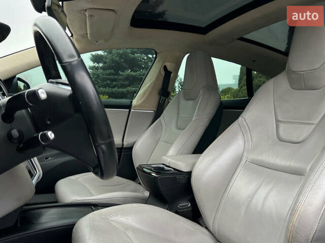 Сірий Тесла Модель С, об'ємом двигуна 0 л та пробігом 150 тис. км за 20999 $, фото 8 на Automoto.ua