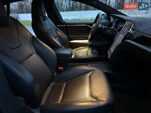 Серый Тесла Модель С, объемом двигателя 0 л и пробегом 300 тыс. км за 14700 $, фото 40 на Automoto.ua