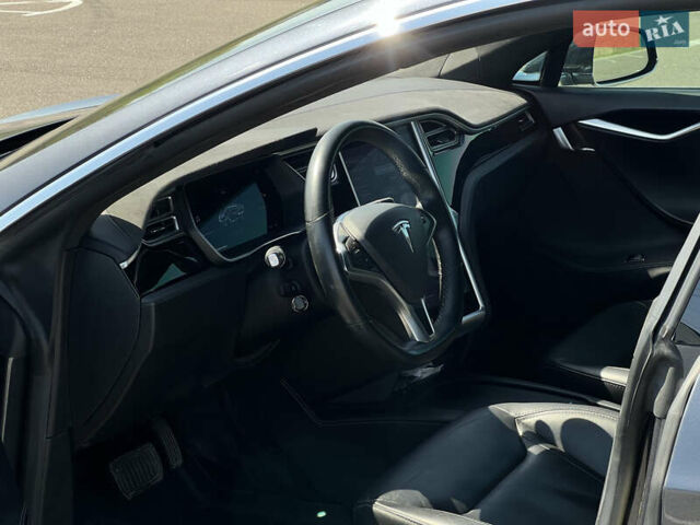 Серый Тесла Модель С, объемом двигателя 0 л и пробегом 199 тыс. км за 13999 $, фото 17 на Automoto.ua