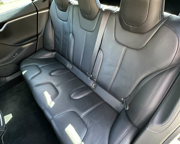 Серый Тесла Модель С, объемом двигателя 0 л и пробегом 190 тыс. км за 14900 $, фото 25 на Automoto.ua