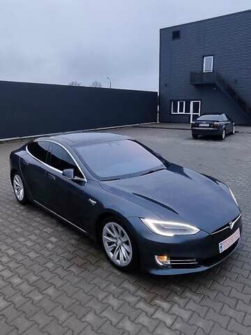 Серый Тесла Модель С, объемом двигателя 0 л и пробегом 226 тыс. км за 14800 $, фото 5 на Automoto.ua