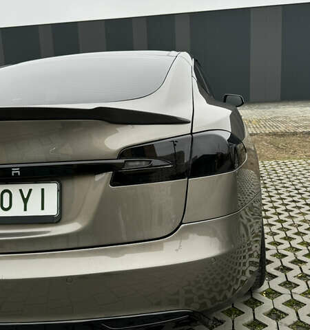 Сірий Тесла Модель С, об'ємом двигуна 0 л та пробігом 156 тис. км за 20000 $, фото 28 на Automoto.ua