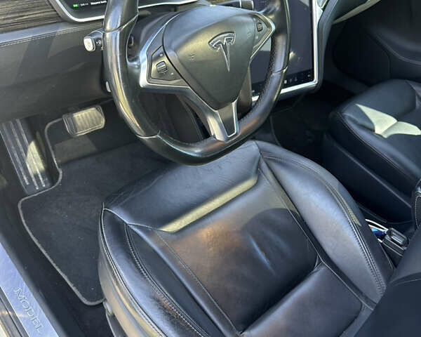 Серый Тесла Модель С, объемом двигателя 0 л и пробегом 190 тыс. км за 14900 $, фото 20 на Automoto.ua