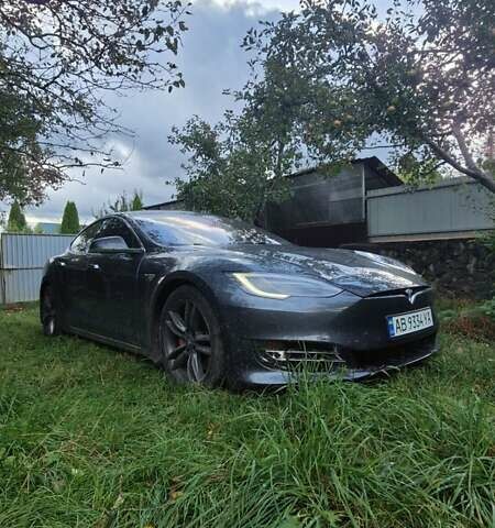 Серый Тесла Модель С, объемом двигателя 0 л и пробегом 170 тыс. км за 18300 $, фото 17 на Automoto.ua