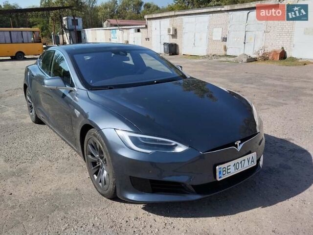 Серый Тесла Модель С, объемом двигателя 0 л и пробегом 130 тыс. км за 17450 $, фото 5 на Automoto.ua
