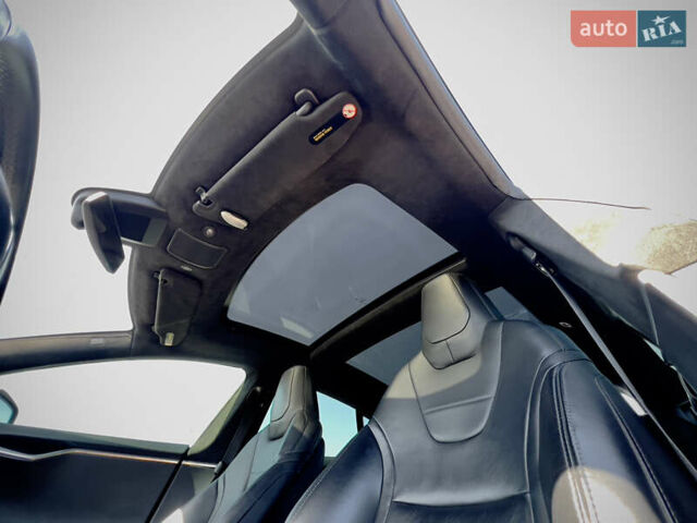 Серый Тесла Модель С, объемом двигателя 0 л и пробегом 199 тыс. км за 13999 $, фото 12 на Automoto.ua