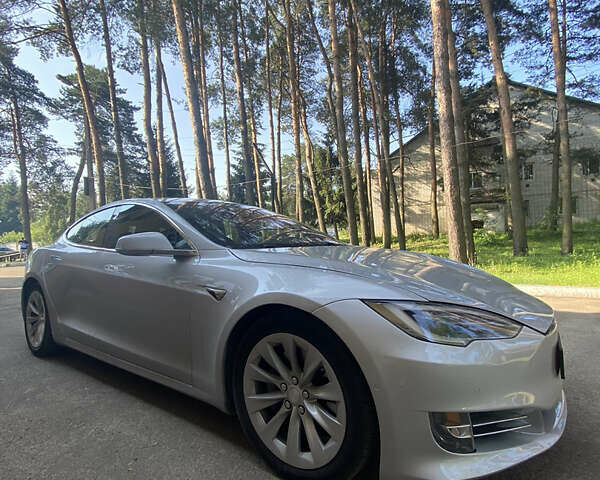 Серый Тесла Модель С, объемом двигателя 0 л и пробегом 199 тыс. км за 17700 $, фото 12 на Automoto.ua