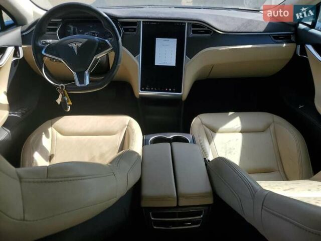 Сірий Тесла Модель С, об'ємом двигуна 0 л та пробігом 180 тис. км за 17000 $, фото 5 на Automoto.ua