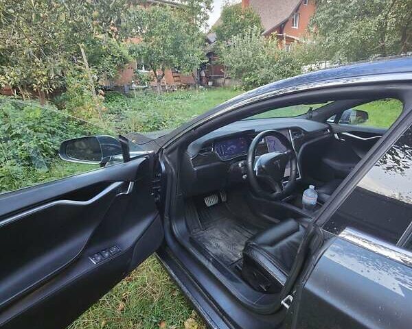 Серый Тесла Модель С, объемом двигателя 0 л и пробегом 170 тыс. км за 18300 $, фото 12 на Automoto.ua