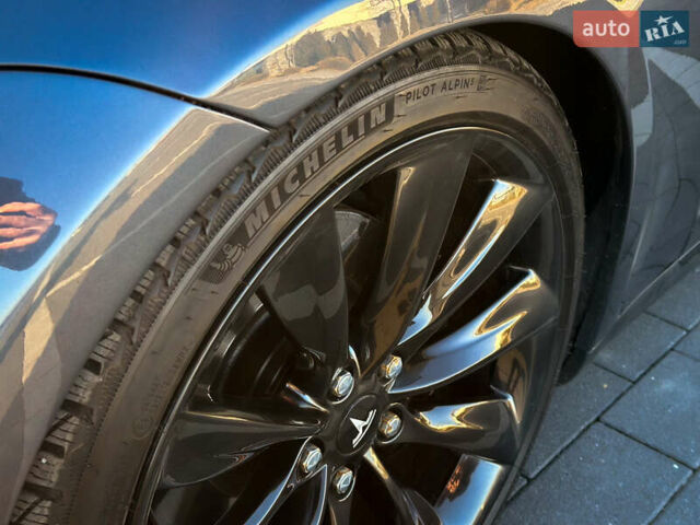 Сірий Тесла Модель С, об'ємом двигуна 0 л та пробігом 102 тис. км за 20750 $, фото 51 на Automoto.ua