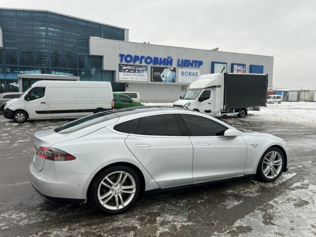 Сірий Тесла Модель С, об'ємом двигуна 0 л та пробігом 218 тис. км за 15900 $, фото 1 на Automoto.ua