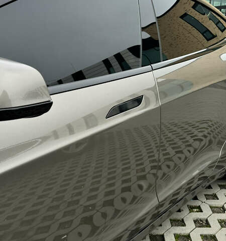 Сірий Тесла Модель С, об'ємом двигуна 0 л та пробігом 156 тис. км за 20000 $, фото 29 на Automoto.ua