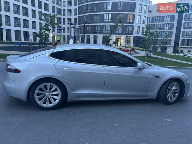 Серый Тесла Модель С, объемом двигателя 0 л и пробегом 199 тыс. км за 17700 $, фото 8 на Automoto.ua