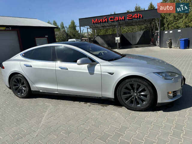Серый Тесла Модель С, объемом двигателя 0 л и пробегом 190 тыс. км за 14900 $, фото 5 на Automoto.ua