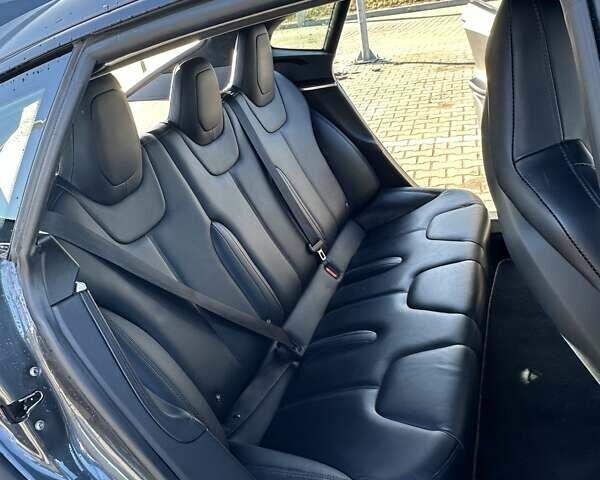 Тесла Модель С 2016 в Львове на Automoto.ua Серый Тесла Модель С, объемом двигателя 0 л и пробегом 190 тыс. км за 19200 $, фото 11 на Automoto.ua