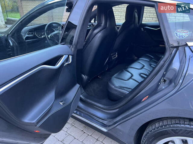 Сірий Тесла Модель С, об'ємом двигуна 0 л та пробігом 160 тис. км за 14200 $, фото 12 на Automoto.ua