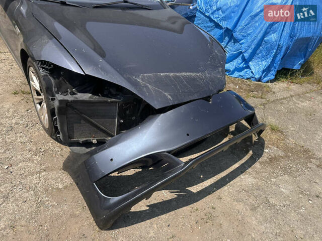 Серый Тесла Модель С, объемом двигателя 0 л и пробегом 165 тыс. км за 15500 $, фото 10 на Automoto.ua