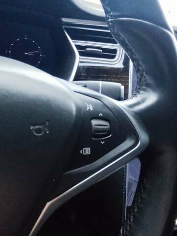 Серый Тесла Модель С, объемом двигателя 0 л и пробегом 226 тыс. км за 14800 $, фото 96 на Automoto.ua